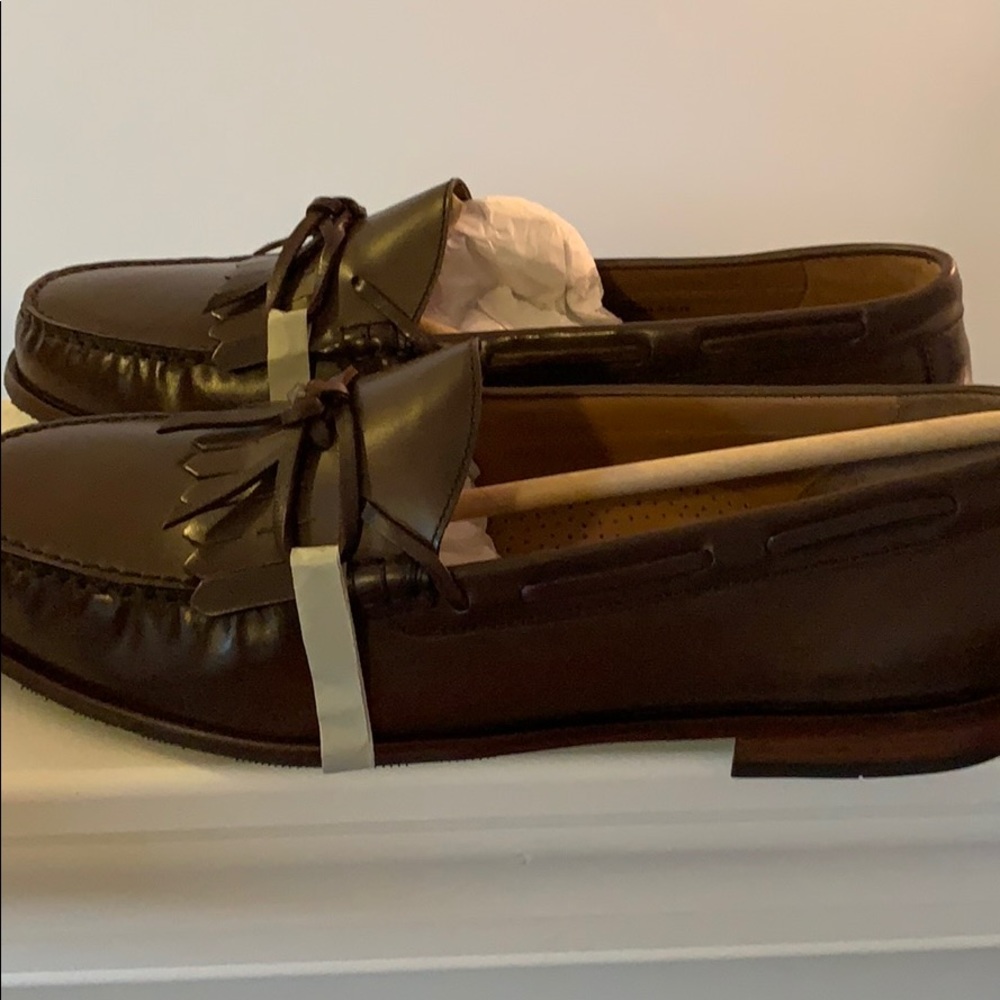 Shoes - Picture 2 of 6